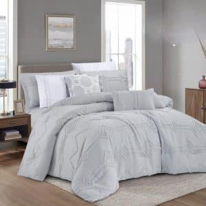 طقم لحاف نفرين ساده بنقوش بارزه 8 قطع - متعدد الالوان